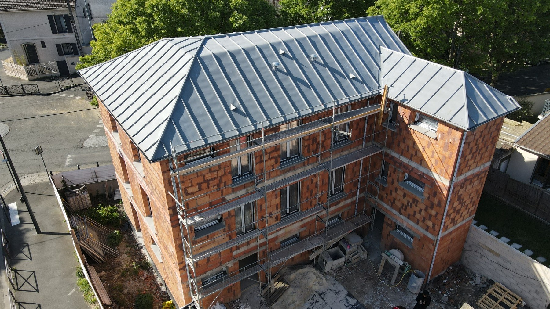 Bâtiment en phase structure